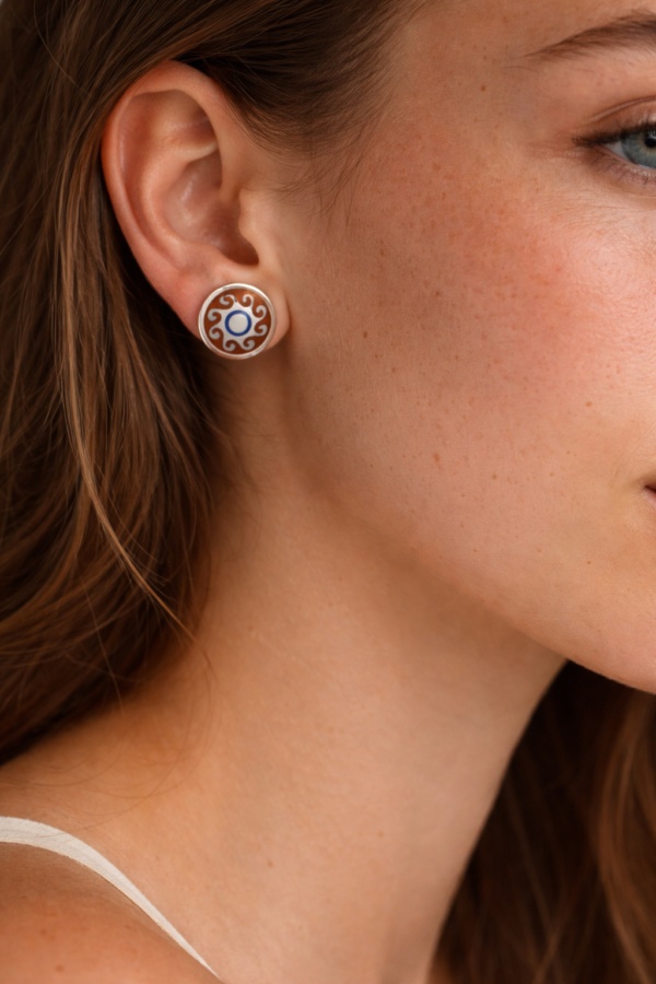 UNIVERSAL SOLAR RADIANCE