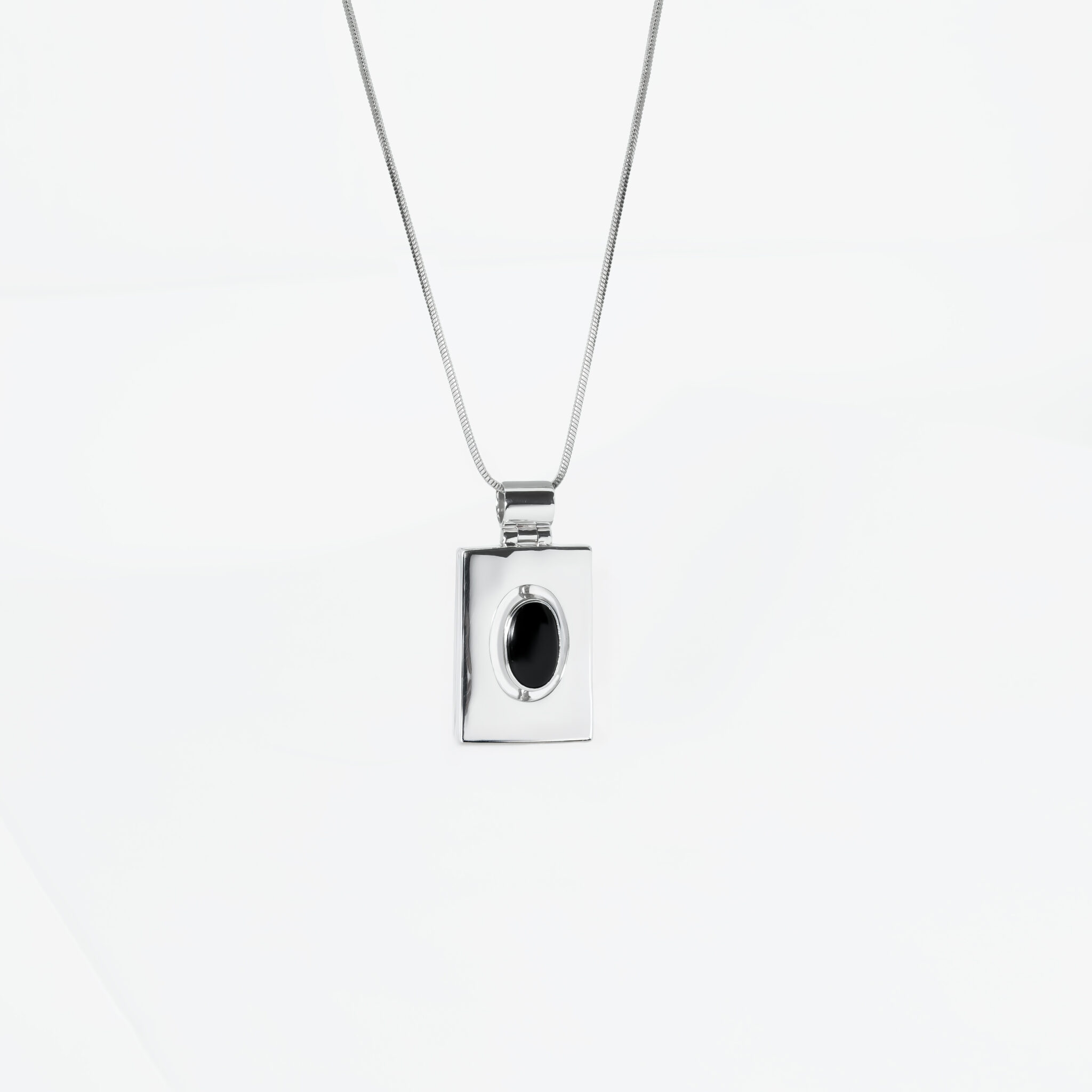 MONOLITHIC VESTIGE PENDANT