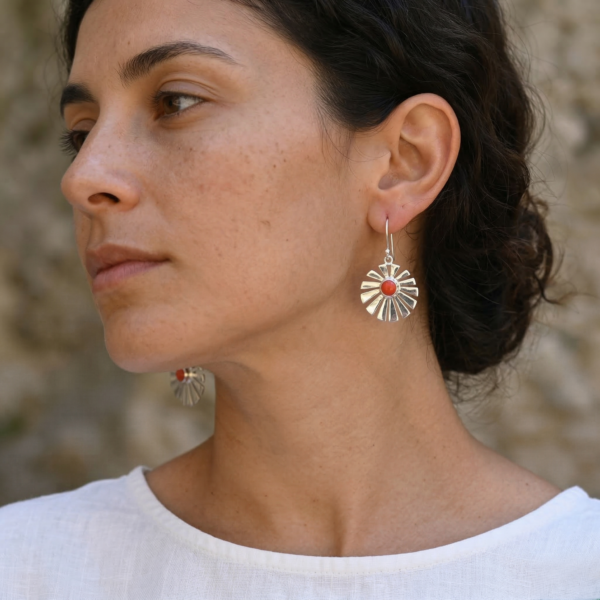 SOLAR RADIANCE TRAPEZE