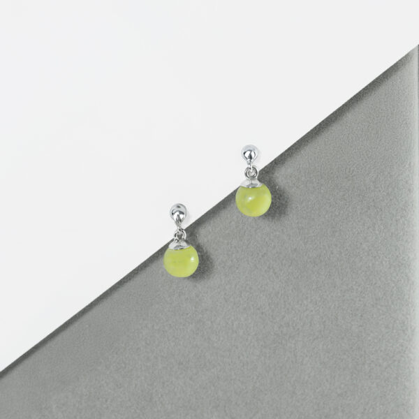 OLIVE JADE KINETIC SPHERES