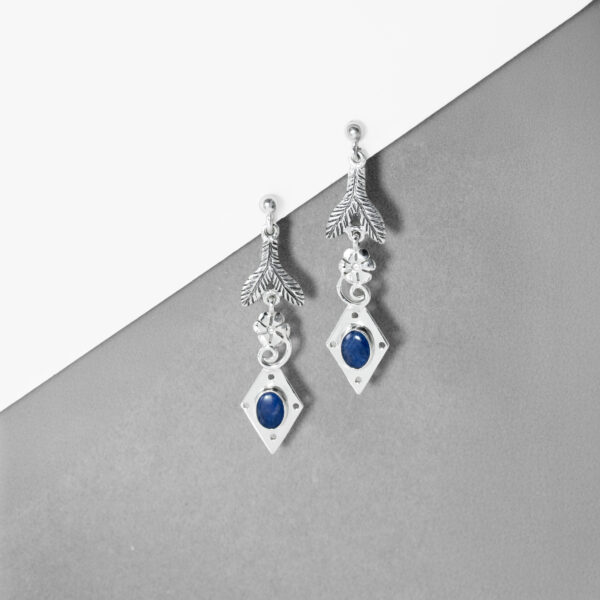 CHISELED FLORAL SODALITE