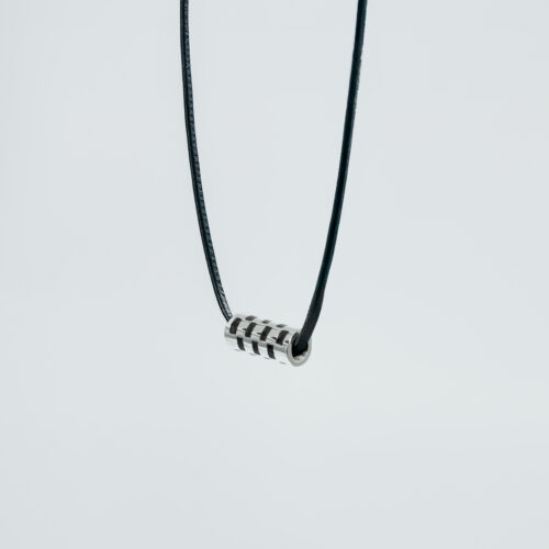 Gloss & Obsidian Cylinder