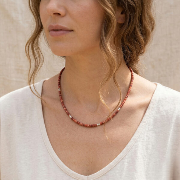 RED SCARLET CYLINDER CHOKER