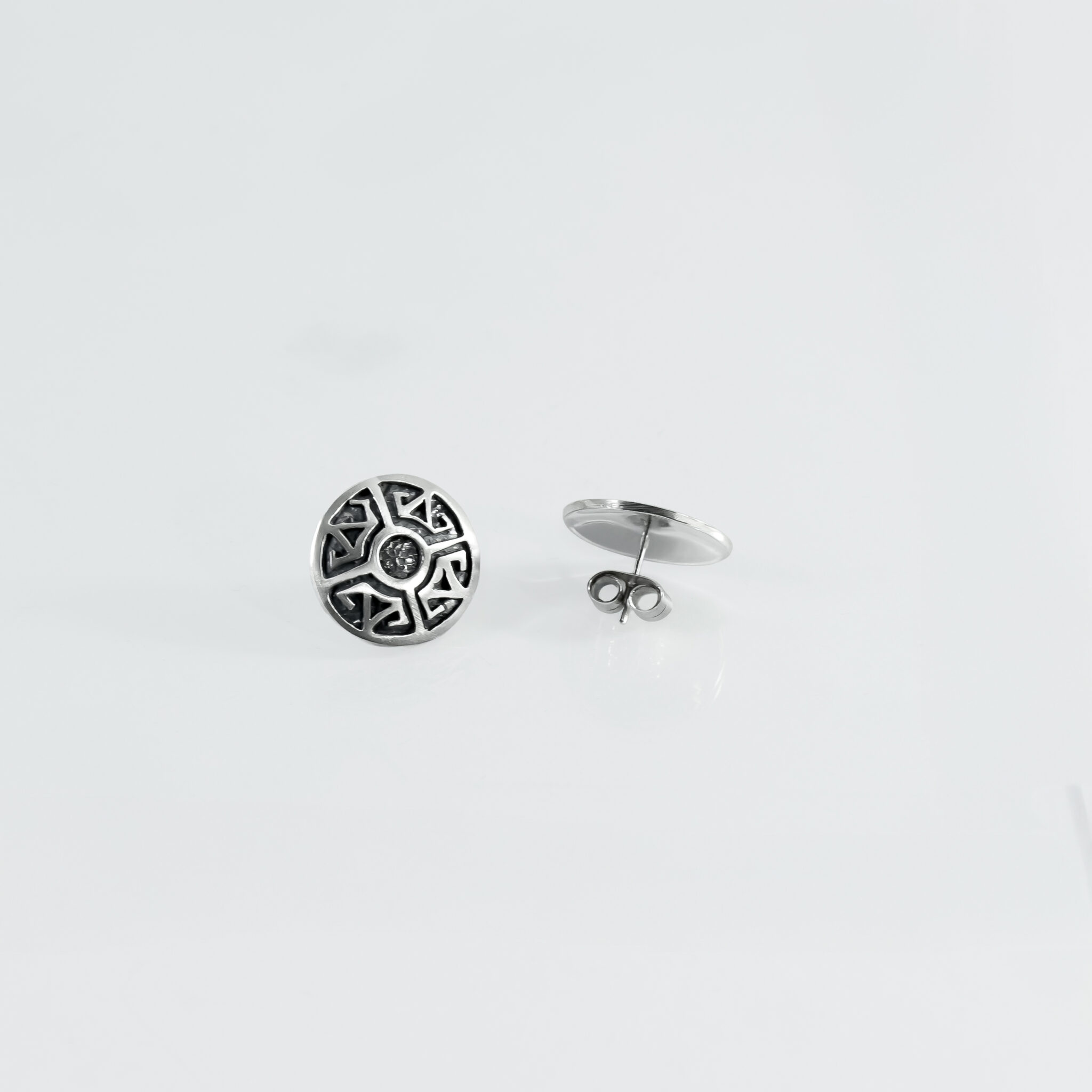 SOVEREIGN LEADERSHIP EARRINGS