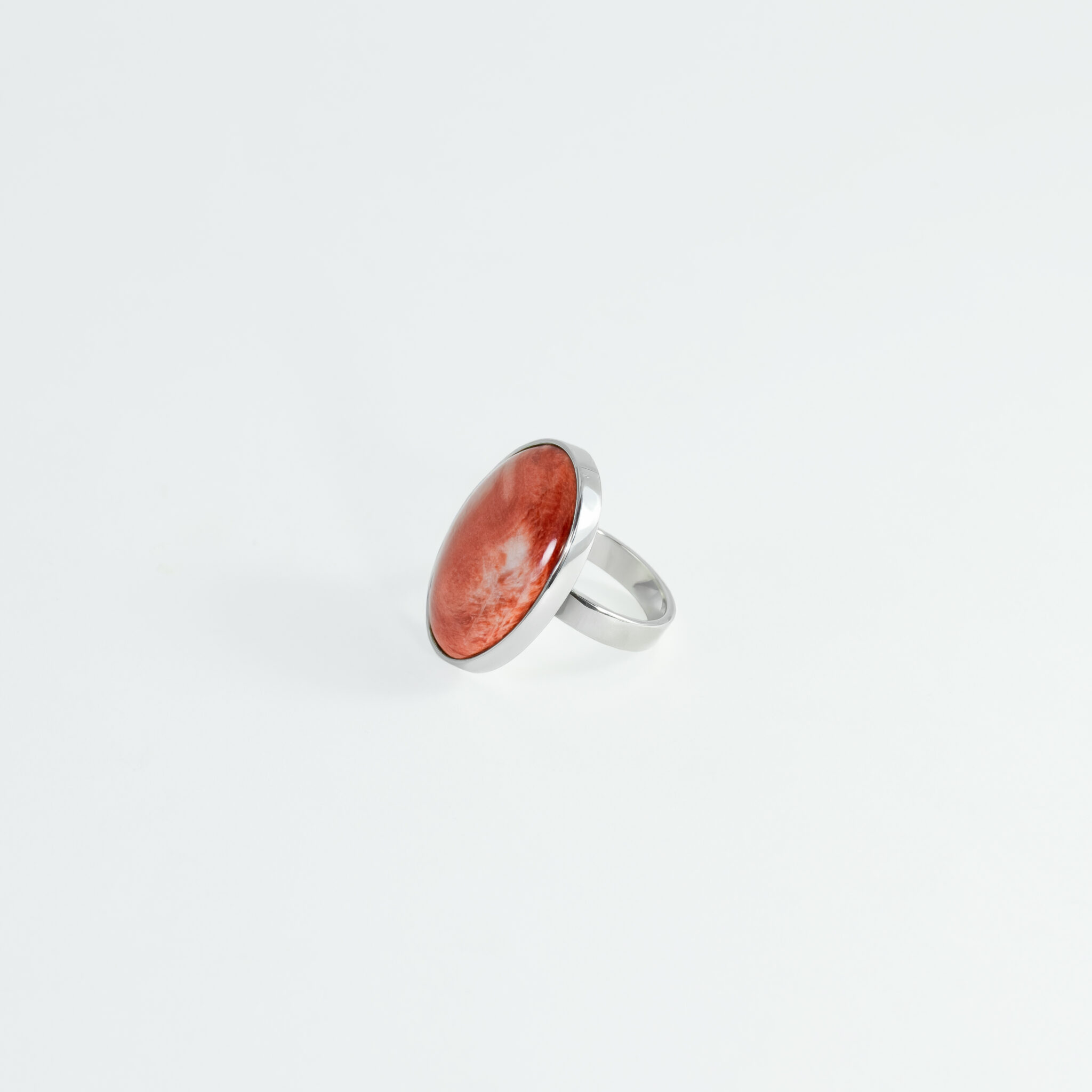 OVAL MONOLITH RING