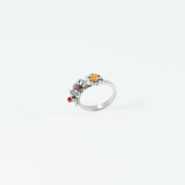 TRICOLOR TRINITY BLOOM