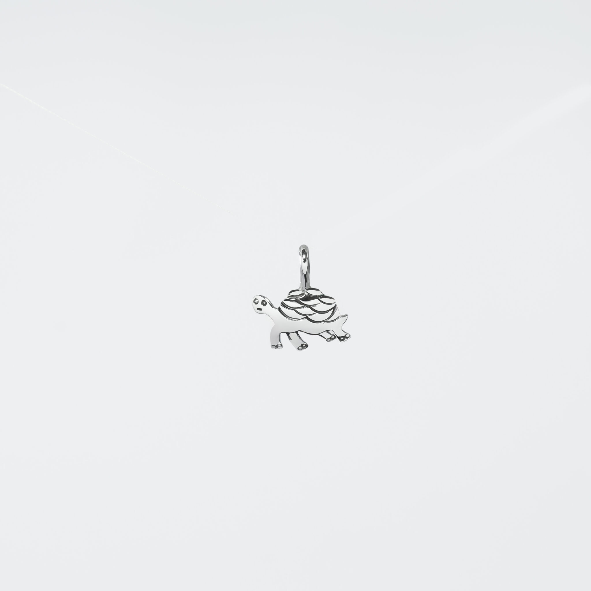 Solitary Giant Pendant