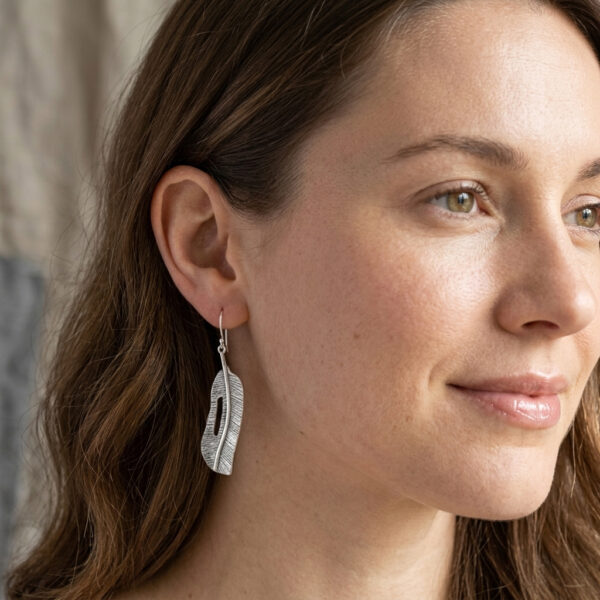 SILVER PLUME WHISPER